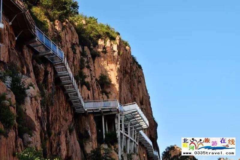 秦皇島龍云谷（俊山秀水）景區(qū)電話18633570222  15703350808