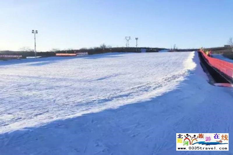 秦皇島山海關紫云山滑雪場