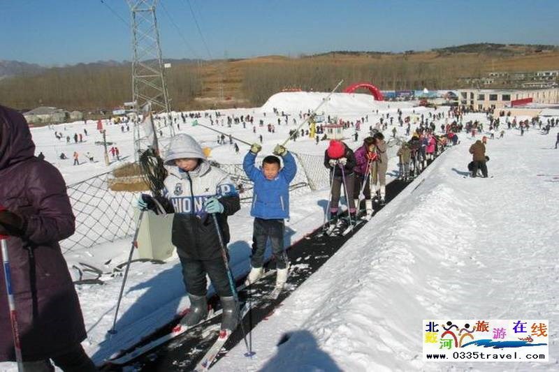 秦皇島山海關紫云山滑雪場