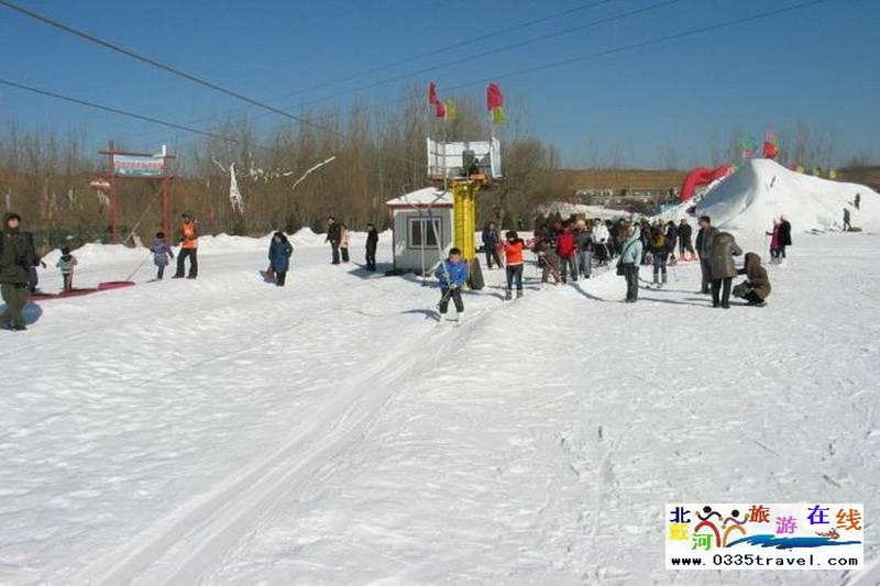 秦皇島山海關紫云山滑雪場