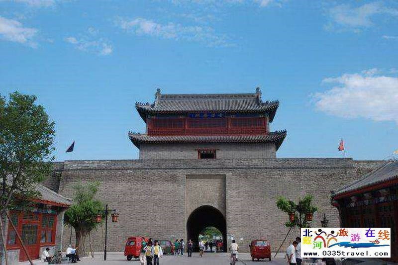超值“山海關(guān)十年暢游卡”（包含天下第一關(guān)、老龍頭、角山、長(zhǎng)壽山、孟姜女廟等九大景區(qū)）