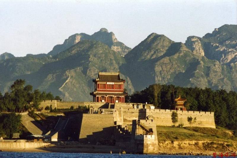 超值“山海關(guān)十年暢游卡”（包含天下第一關(guān)、老龍頭、角山、長壽山、孟姜女廟等九大景區(qū)）